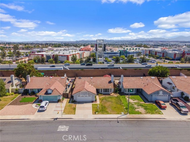 Image 27 of 31 For 22533 Kinross Lane