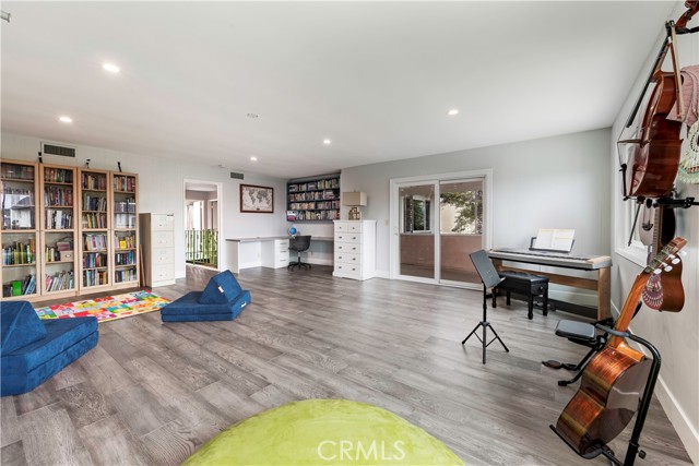 Detail Gallery Image 31 of 37 For 3661 Wisteria, Seal Beach,  CA 90740 - 4 Beds | 3 Baths