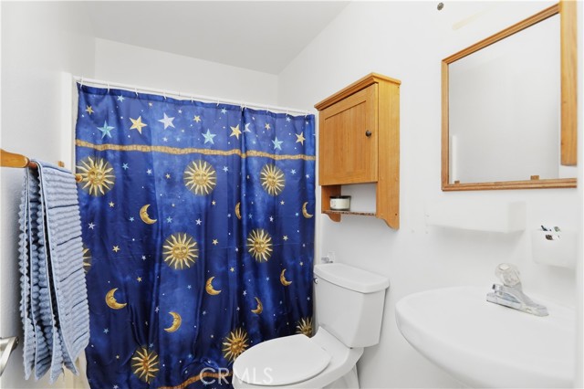 Detail Gallery Image 16 of 43 For 2097 Santa Barbara, Corona,  CA 92882 - 4 Beds | 2 Baths