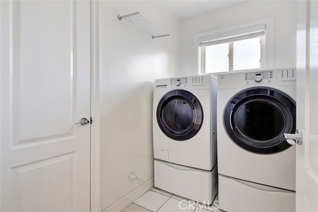 2409 Voorhees Avenue, Redondo Beach, California 90278, 4 Bedrooms Bedrooms, ,2 BathroomsBathrooms,Residential,Sold,Voorhees,SB21187406