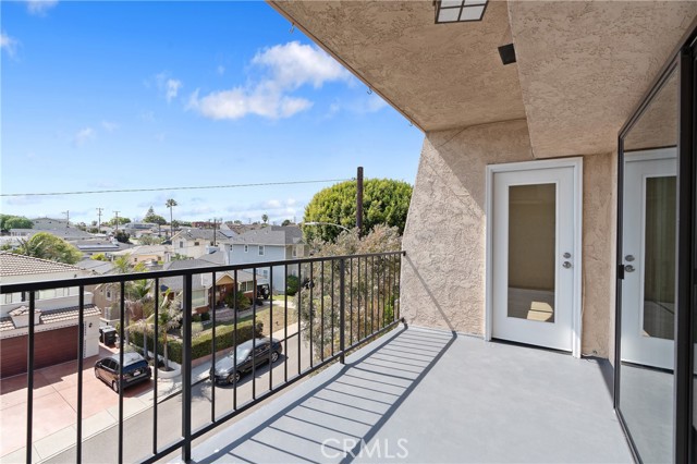 Detail Gallery Image 9 of 29 For 900 Cedar St #308,  El Segundo,  CA 90245 - 2 Beds | 2 Baths