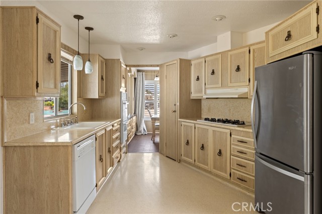 Detail Gallery Image 6 of 20 For 1275 W Johnston Ave, Hemet,  CA 92543 - 2 Beds | 2 Baths