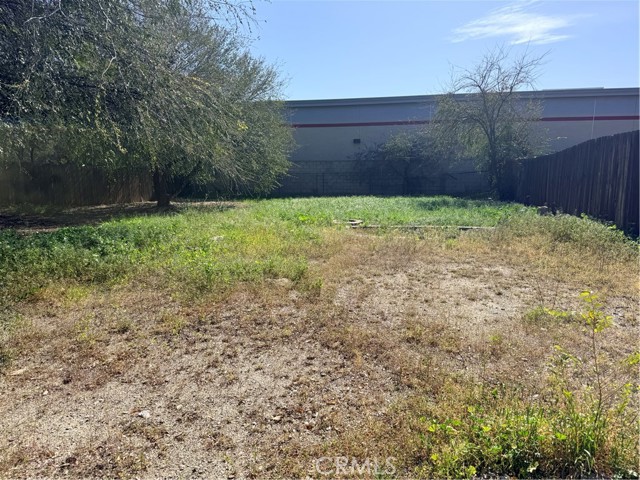 Detail Gallery Image 8 of 18 For 643 W Ramona, Rialto,  CA 92376 - 3 Beds | 1 Baths