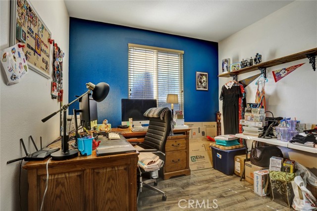 27727 Hollyoak Way, Menifee CA: https://media.crmls.org/medias/e49713af-6705-49a8-add9-53cd75a78974.jpg