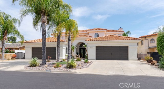 Detail Gallery Image 5 of 54 For 22561 Bass Pl, Canyon Lake,  CA 92587 - 4 Beds | 3/1 Baths