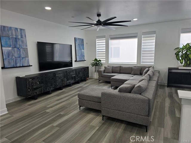 Detail Gallery Image 12 of 14 For 1651 W Lincoln Ave #105,  Anaheim,  CA 92801 - 3 Beds | 2/2 Baths