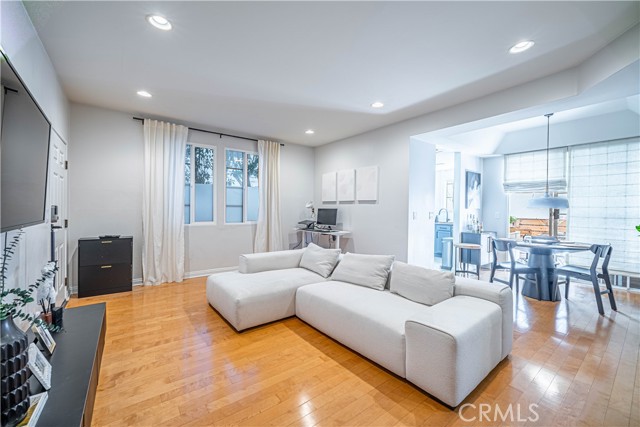 Detail Gallery Image 28 of 35 For 945 N Hudson Ave #104,  Los Angeles,  CA 90038 - 2 Beds | 2 Baths