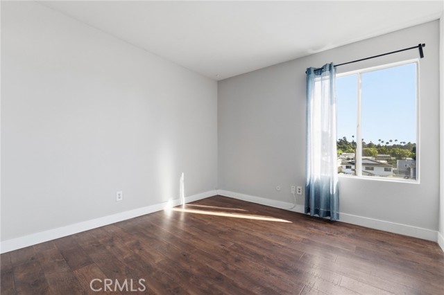 Detail Gallery Image 18 of 27 For 1422 Rock Glen #309,  Glendale,  CA 91205 - 2 Beds | 2 Baths