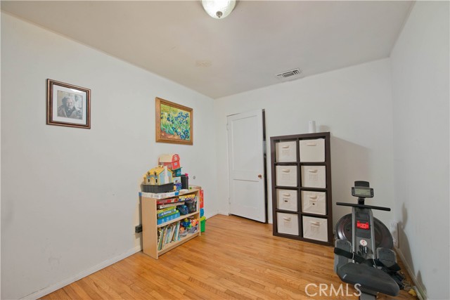 Detail Gallery Image 18 of 29 For 10851 Woodbine, Los Angeles,  CA 90034 - 2 Beds | 1 Baths