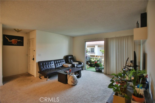Detail Gallery Image 6 of 18 For 2521 W Sunflower Ave #S8,  Santa Ana,  CA 92704 - 3 Beds | 2 Baths