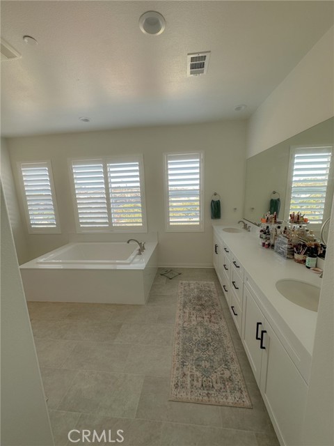 Detail Gallery Image 10 of 31 For 39547 Verbena Way, Temecula,  CA 92591 - 5 Beds | 3/1 Baths