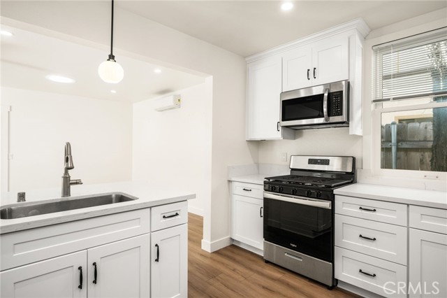 373 Gladys Avenue photo 38
