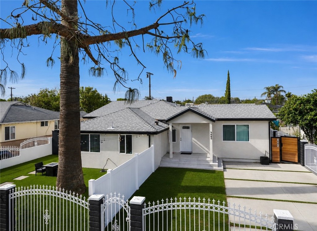 Triplex at 7445 Oakdale Avenue