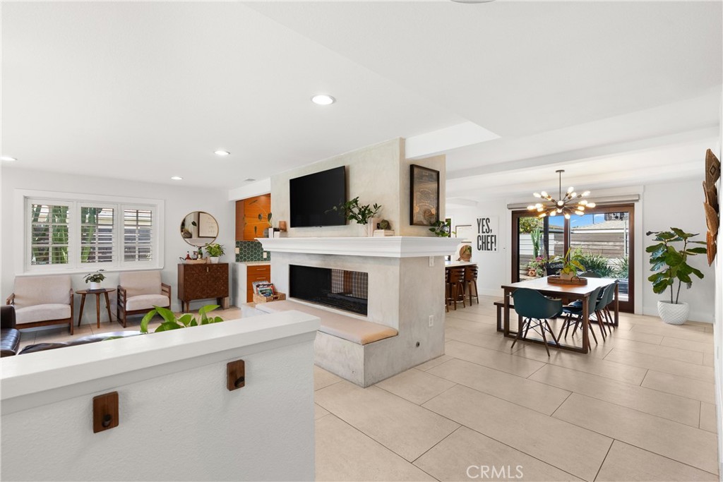 E49c21dc F305 4009 Abc8 F2ffe774de02