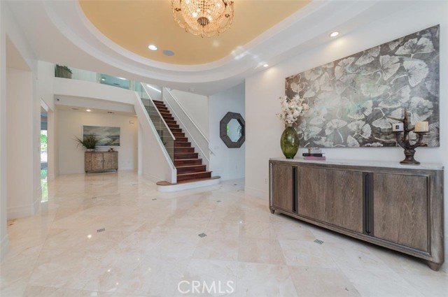 801 S Michillinda Avenue, Pasadena CA: https://media.crmls.org/medias/e49c773c-1f31-40bf-b0e4-861c1f24aba7.jpg