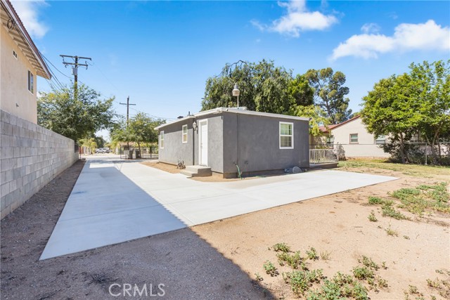 24412 Eucalyptus Avenue, Moreno Valley CA: https://media.crmls.org/medias/e49d191f-209b-4cd8-81b2-d44773281a62.jpg