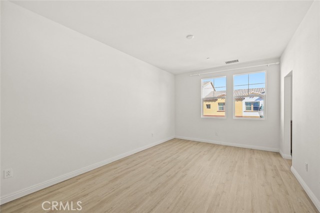 Detail Gallery Image 16 of 42 For 317 N Fenimore Ave, Azusa,  CA 91702 - 3 Beds | 2/1 Baths