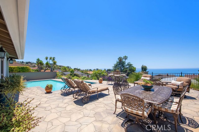 30167 Via Borica, Rancho Palos Verdes, California 90275, 4 Bedrooms Bedrooms, ,3 BathroomsBathrooms,Residential,Sold,Via Borica,PV23129774