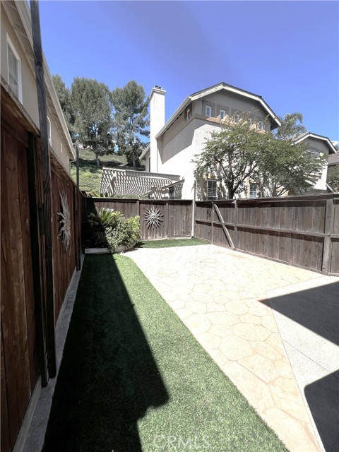 Detail Gallery Image 27 of 28 For 15 Rue Du Chateau, Aliso Viejo,  CA 92656 - 3 Beds | 2/1 Baths