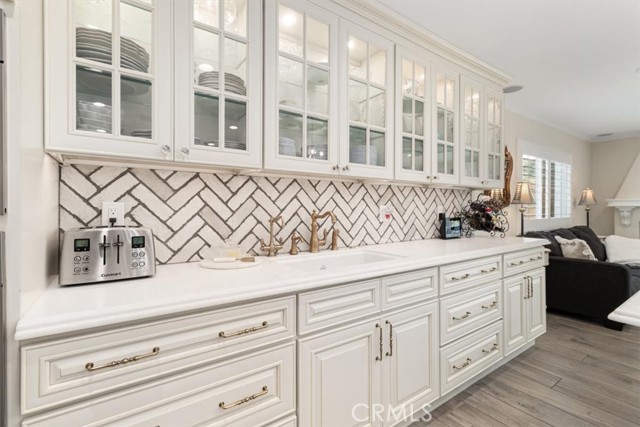 Detail Gallery Image 15 of 34 For 5342 Kenilworth, Huntington Beach,  CA 92649 - 5 Beds | 4 Baths