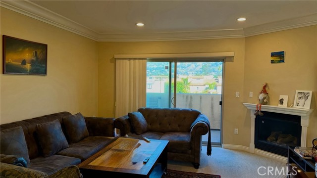 Detail Gallery Image 12 of 17 For 1515 Grismer Ave #302,  Burbank,  CA 91504 - 2 Beds | 2 Baths