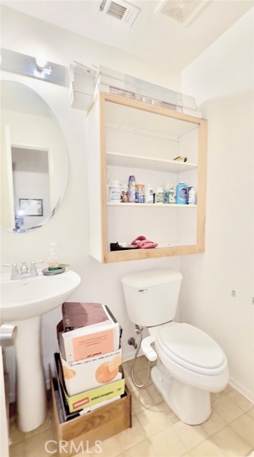 Detail Gallery Image 4 of 27 For 16937 Jurassic Pl, Victorville,  CA 92394 - 4 Beds | 3 Baths