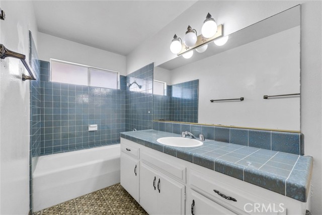 30062 Grandpoint Lane, Rancho Palos Verdes CA: https://media.crmls.org/medias/e4a3b803-3071-4266-805c-e8ec60b590f9.jpg