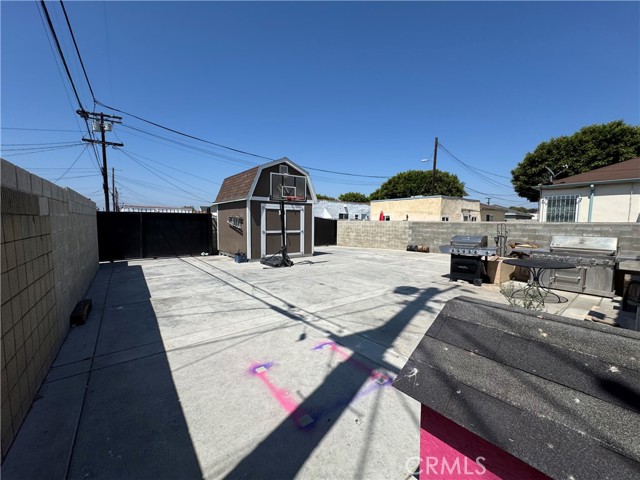 1743 W 79th Street, Los Angeles CA: https://media.crmls.org/medias/e4a3c2db-14c8-4c77-83a6-8dcbe7f780d4.jpg