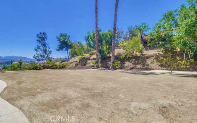 9430 Riverview Avenue, Lakeside CA: https://media.crmls.org/medias/e4a3e54b-c81e-49c0-b1c1-96fd2ba37c51.jpg