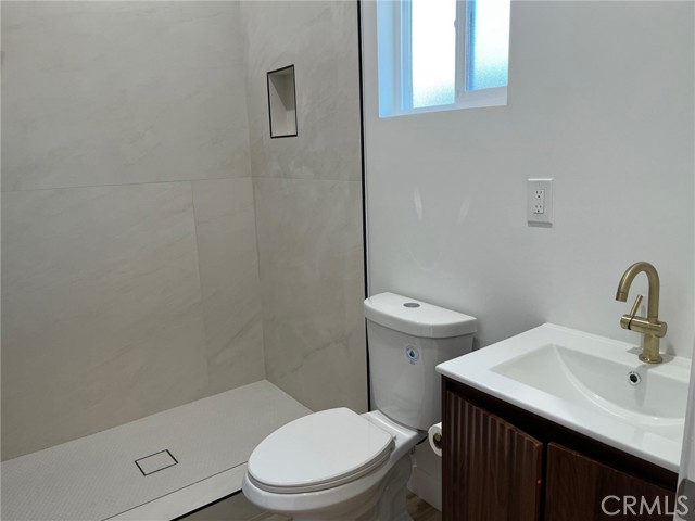 Image 12 of 21 For 566 Wamblee Lane 2