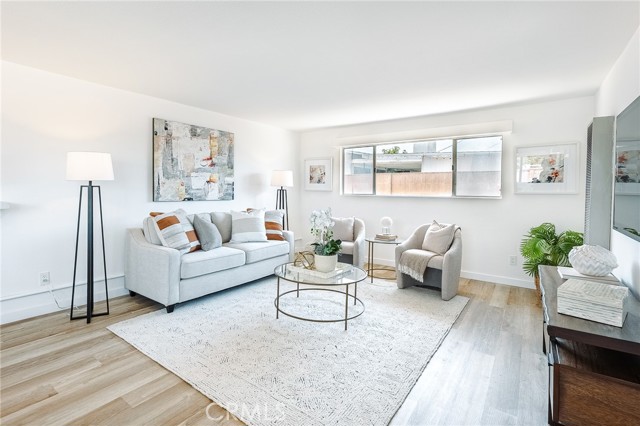 5835 Los Santos Way, Buena Park CA: https://media.crmls.org/medias/e4a4ea72-ec3f-41a1-8ab4-1364d6477ab3.jpg