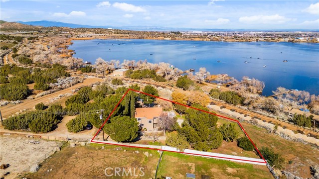 Detail Gallery Image 5 of 39 For 329 E Lago Lindo Rd, Palmdale,  CA 93550 - 3 Beds | 4 Baths