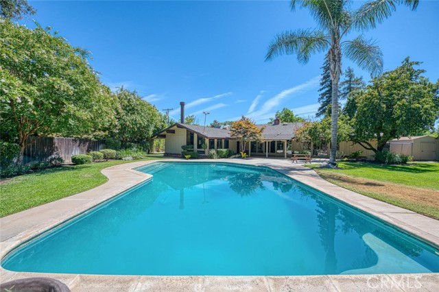 1590 W Escalon Avenue, Fresno CA: https://media.crmls.org/medias/e4a5ebb3-fa78-4969-94bc-26c0fd5bb64c.jpg