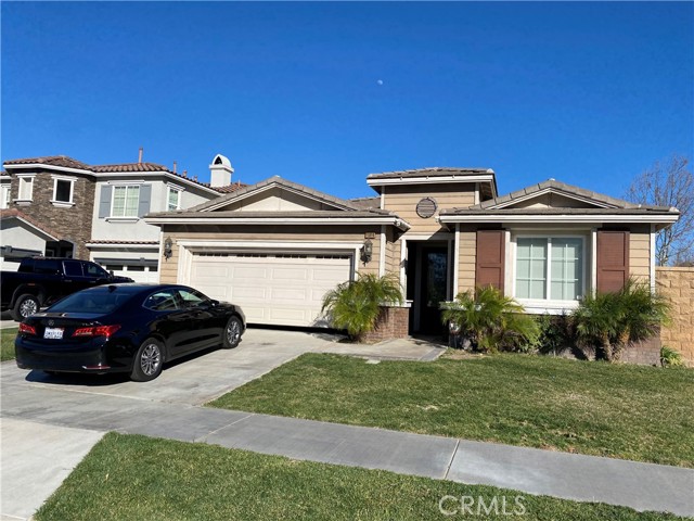 11019 White Oak Ln, Fontana, CA 92337