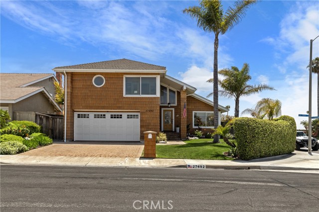 27492 Via Valor, Dana Point CA: https://media.crmls.org/medias/e4a742ea-a2a8-45b6-b091-fcc933176c9b.jpg