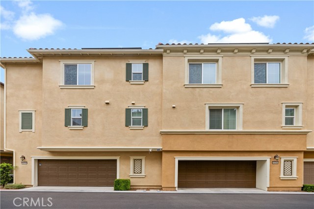 8254 Traveller Street, Chino CA: https://media.crmls.org/medias/e4a7721f-fa46-4b9b-9cc9-036acdb33d9e.jpg