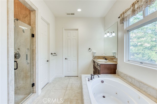 Detail Gallery Image 24 of 35 For 1624 N Chesterfield Ln, Clovis,  CA 93619 - 4 Beds | 2/1 Baths