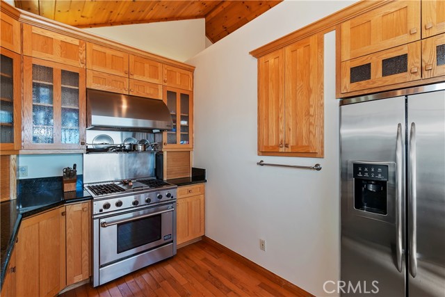 Detail Gallery Image 16 of 44 For 22665 Valley View Dr, Crestline,  CA 92325 - 4 Beds | 3 Baths