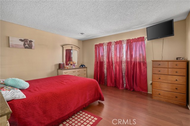 Detail Gallery Image 16 of 39 For 756 W Fontlee Ln, Rialto,  CA 92376 - 4 Beds | 2/1 Baths