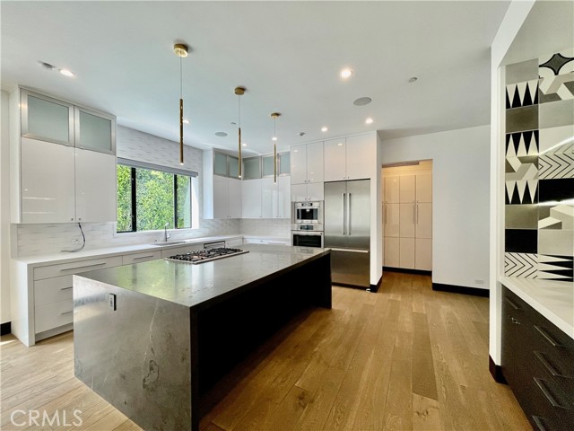 Detail Gallery Image 7 of 42 For 1319 Sunset Plaza Dr, Los Angeles,  CA 90069 - 4 Beds | 4/1 Baths