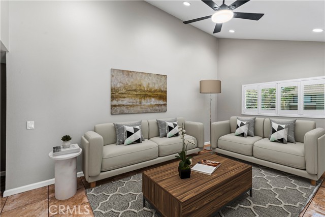 Detail Gallery Image 10 of 35 For 21 Summerwalk Ct, Newport Beach,  CA 92663 - 2 Beds | 2 Baths