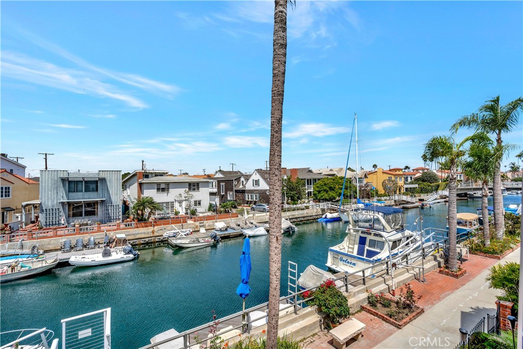 5614 Naples Canal