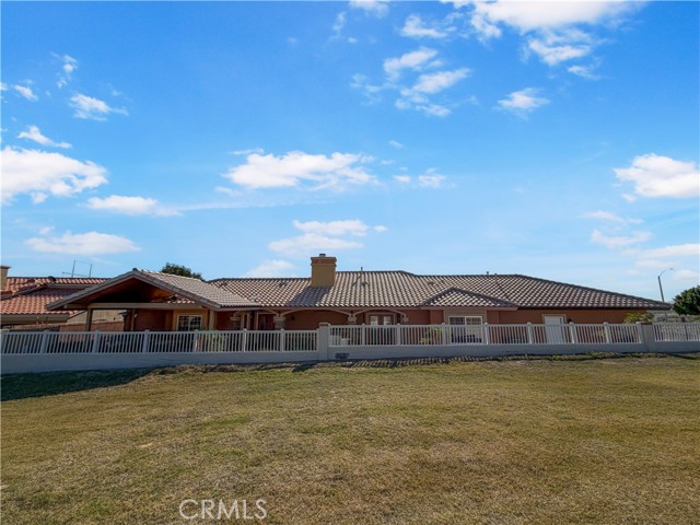 2281 Dekens Court, Blythe CA: https://media.crmls.org/medias/e4a96dcb-c782-4cdb-8932-f9971939d6a9.jpg