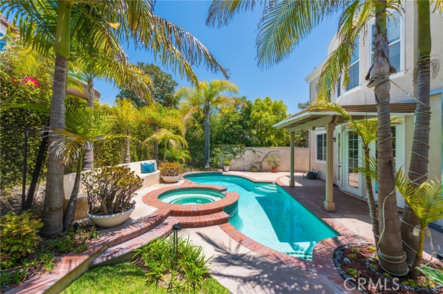 6535 Park Royal Circle, Huntington Beach CA: https://media.crmls.org/medias/e4a9fcf2-4ce2-499a-8571-baa977c14604.jpg