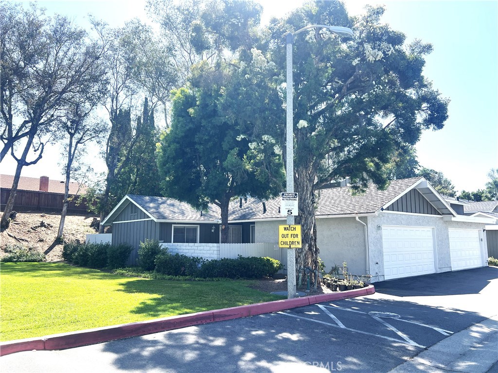 25511 Polaris Lane