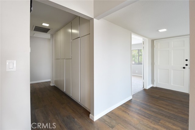 15195 Kingsway Drive, Lake Elsinore CA: https://media.crmls.org/medias/e4aa39f2-5f88-451f-baf7-56716185f395.jpg