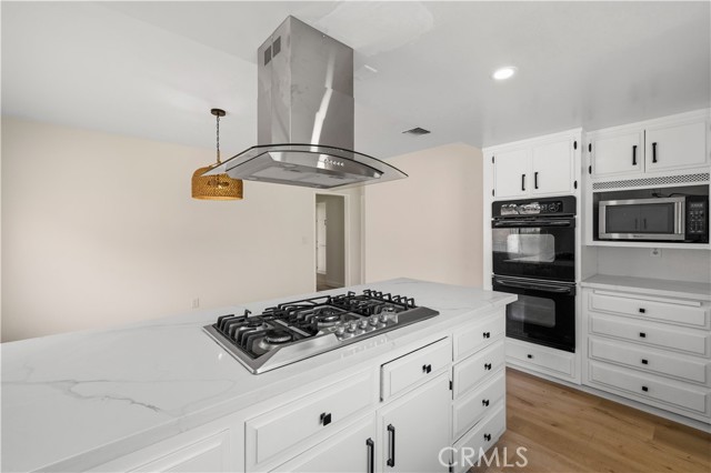 Detail Gallery Image 11 of 38 For 7643 Westland Ave, North Hollywood,  CA 91605 - 4 Beds | 1 Baths