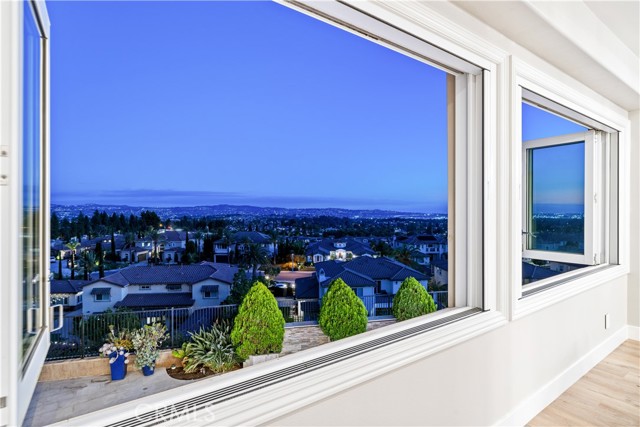 Detail Gallery Image 58 of 66 For 4090 Naples Ct, Yorba Linda,  CA 92886 - 6 Beds | 6/1 Baths