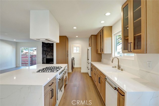 Detail Gallery Image 12 of 27 For 7043 E Harco, Long Beach,  CA 90808 - 3 Beds | 1/1 Baths