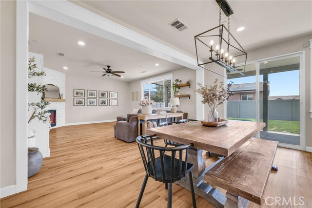 Detail Gallery Image 8 of 34 For 18123 Corktree Dr, San Bernardino,  CA 92407 - 4 Beds | 3 Baths
